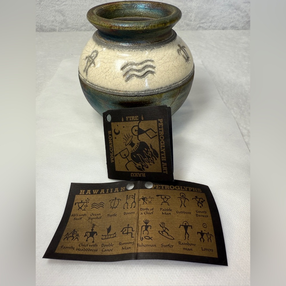 Signed Hawaiian Petroglyph Raku Fired Pottery Spirit Of Pele Goddess Of Power
